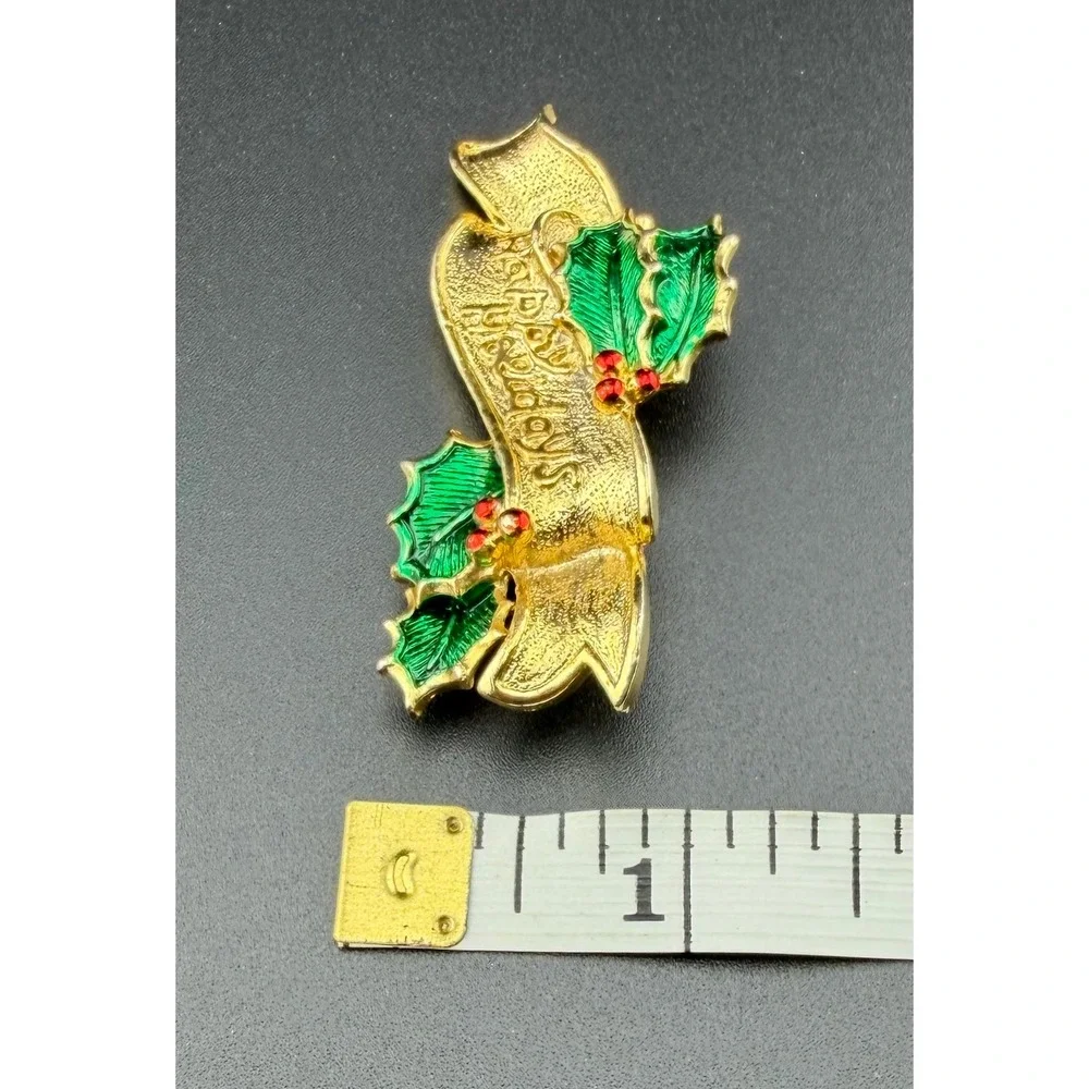 Gerrys Christmas Brooch Gold Tone Happy Holidays Holly Enamel Rhinestone Vintage